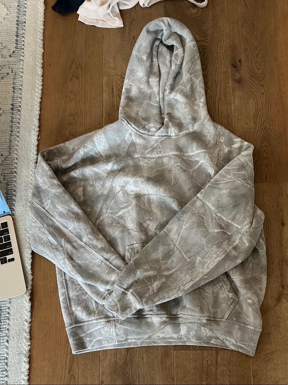 Abercrombie & Fitch Men's Crewneck Hoodie - Light Gray Tie-Dye